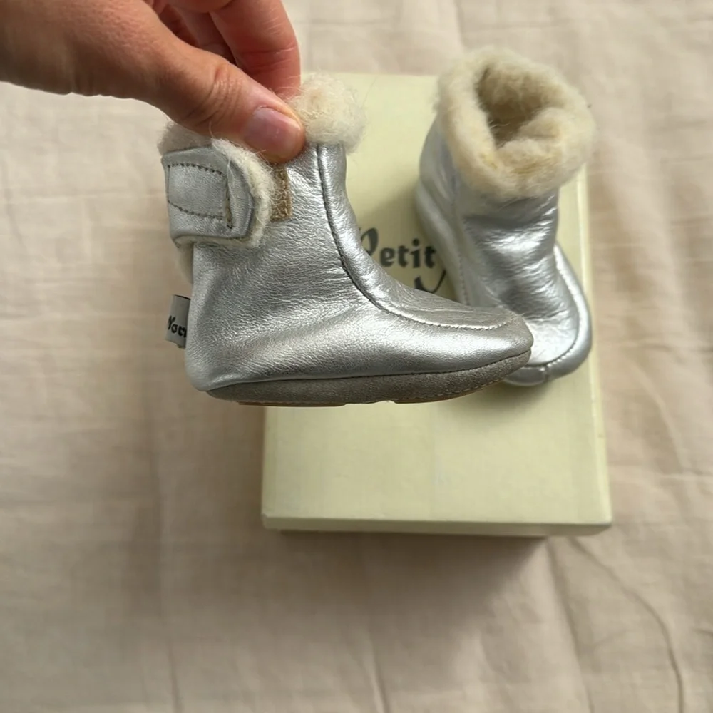 Petit nord Copenhagen fur leather boots for the baby